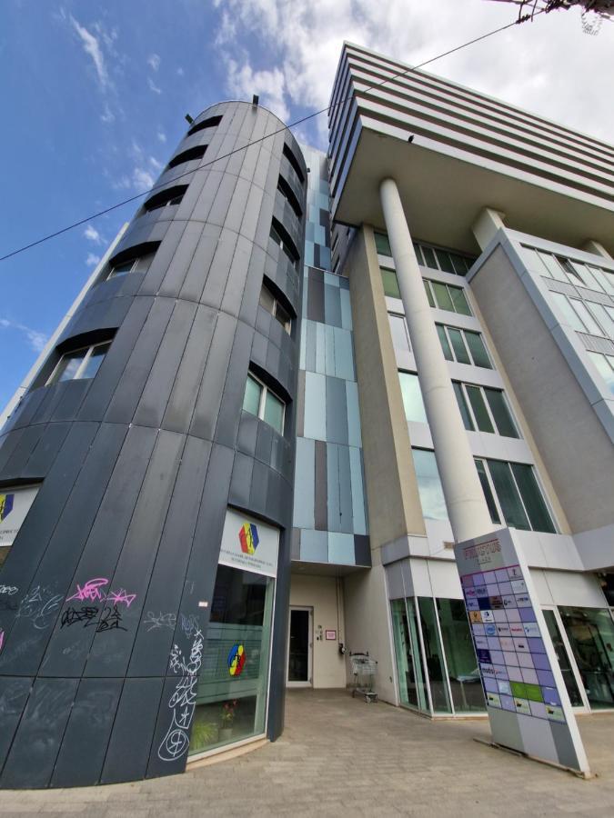 Central Skystudio Apartment Timisoara Bagian luar foto